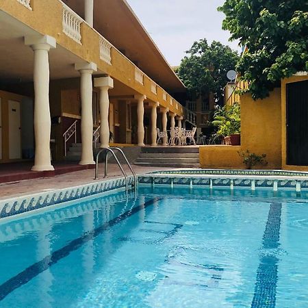 Hotel Suites Ejecutivas Сиудад Мадеро Екстериор снимка